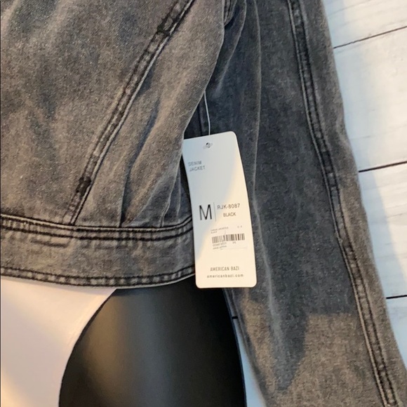 NWT Black Denim Bomber Jacket Medium - Picture 5 of 5